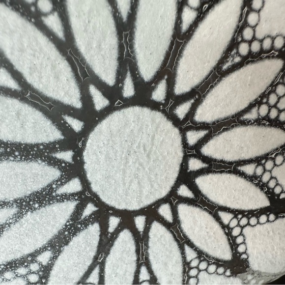 SOLD Sydenstricker Fused Art Glass Dessert Plate White Embassy Lace Signed 15.5” - Picture 6 of 6